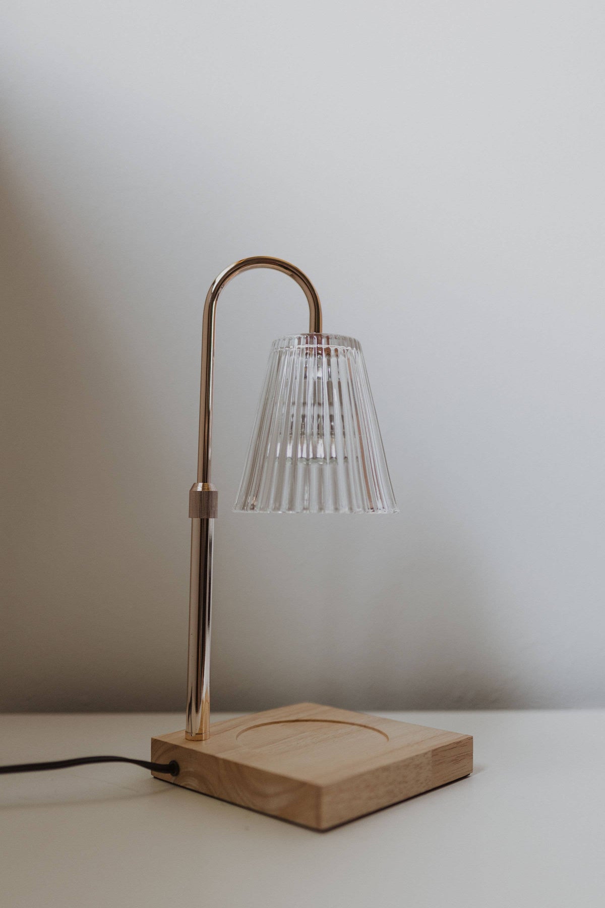 Fluted Glass Candle Warmer Lamp