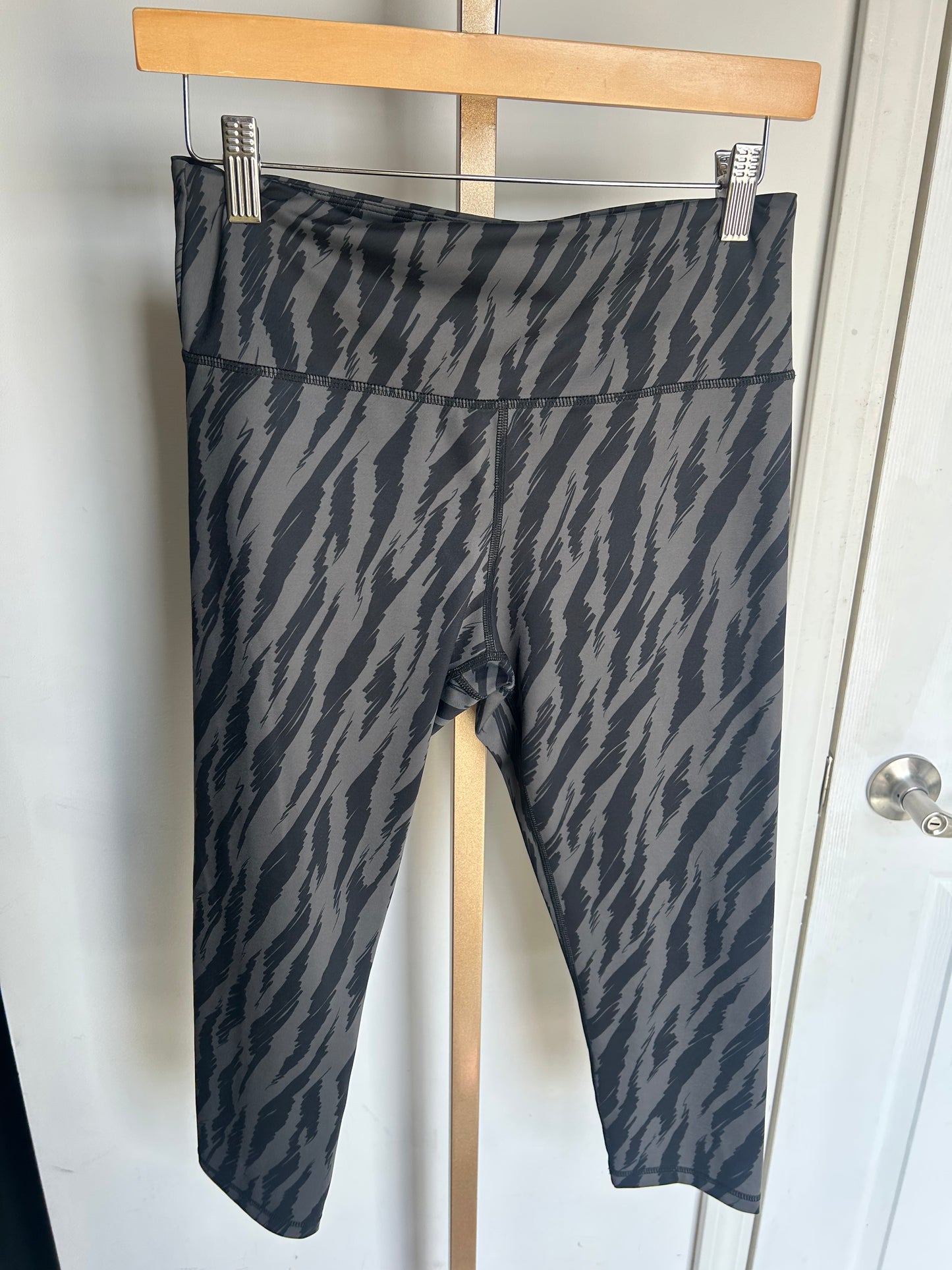 Zyia Active Capris