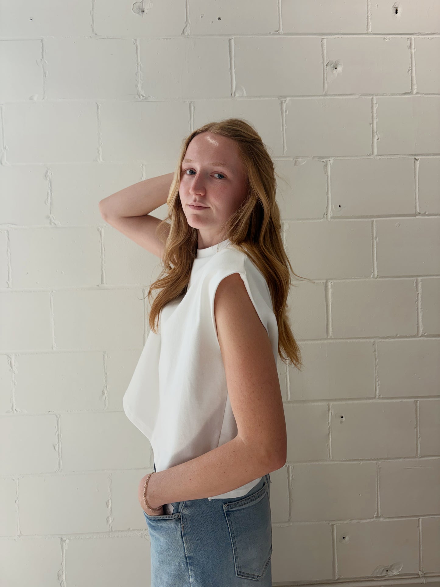 Easy Extended Shoulder Lounge Tee