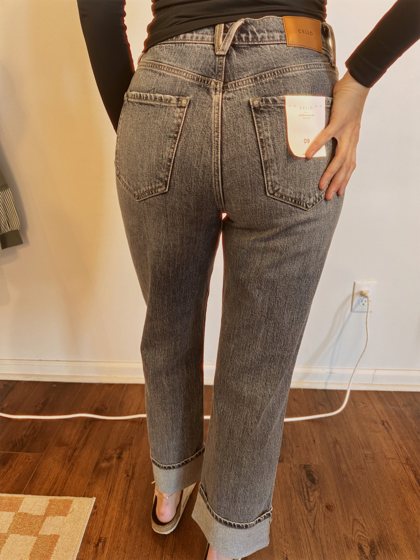 Super High Rise Dad Jean with Cuff – Cello