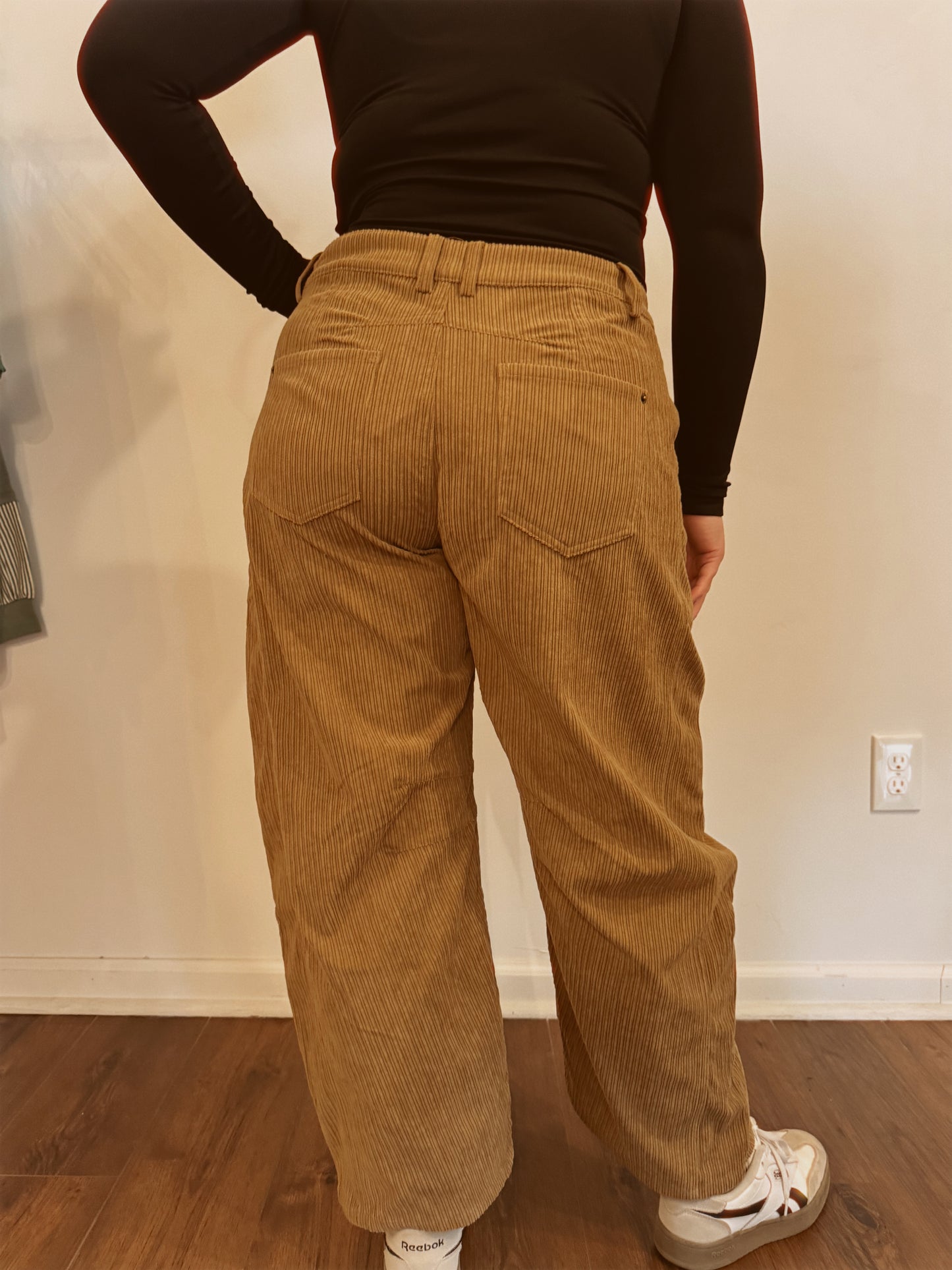 Corduroy Barrel Jeans