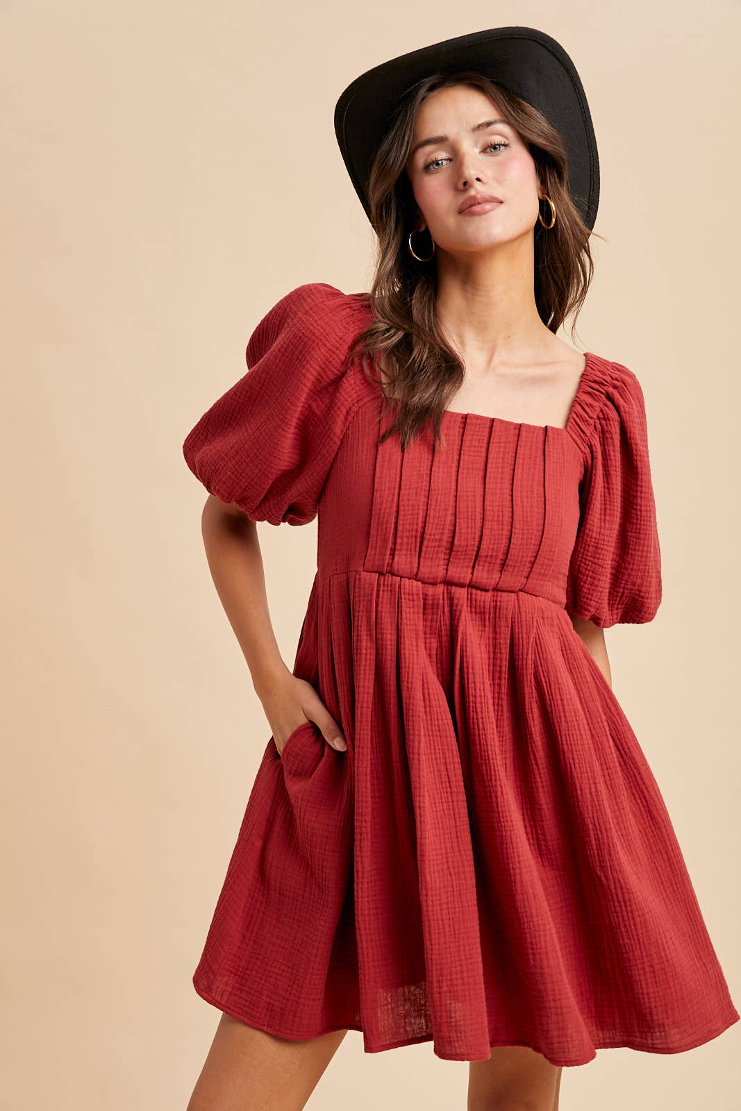 Sweetheart Mini Dress - M / Cranberry