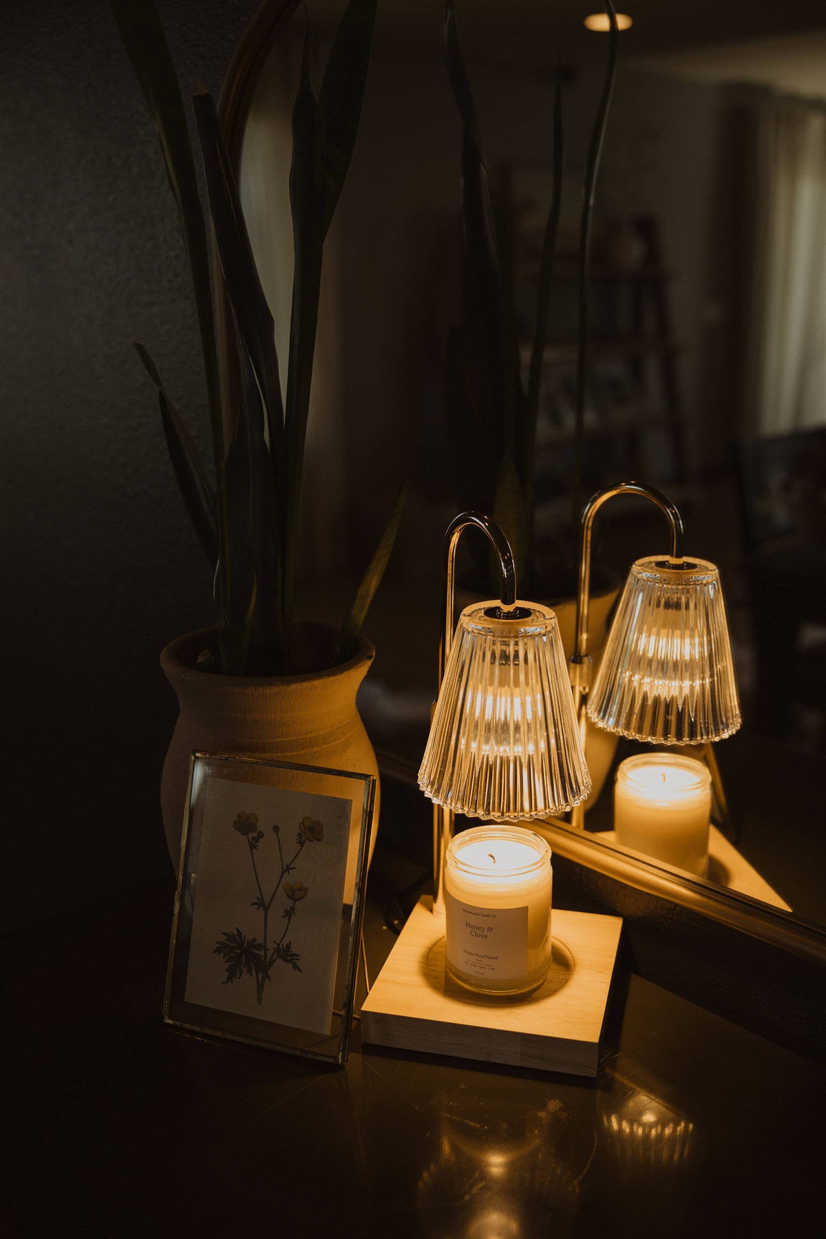 Fluted Glass Candle Warmer Lamp