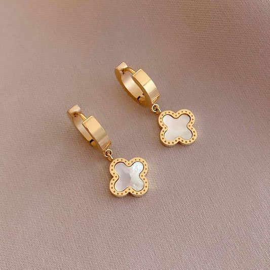 Clover Waterproof Hoops