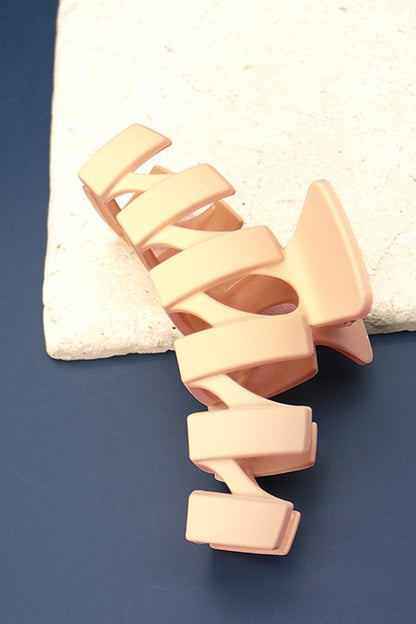Jumbo Wavy Hair Claw Clip