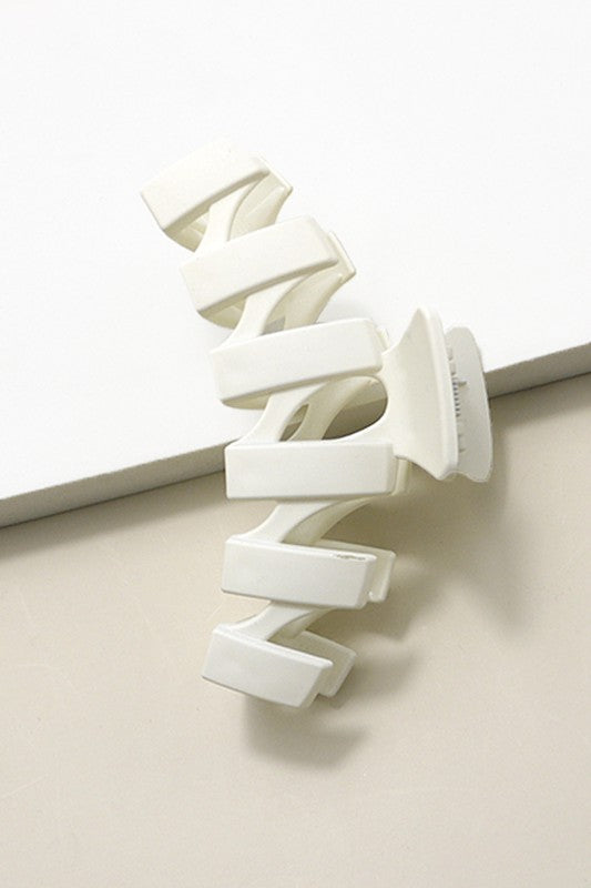 Jumbo Wavy Hair Claw Clip