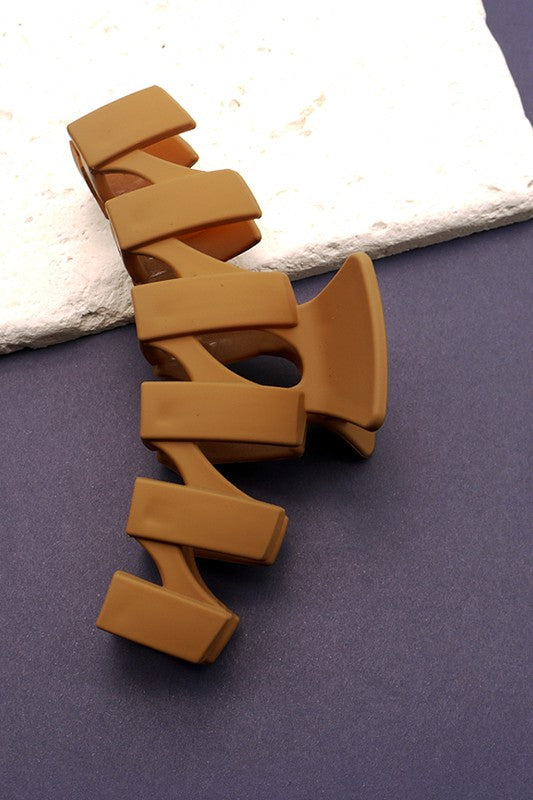 Jumbo Wavy Hair Claw Clip