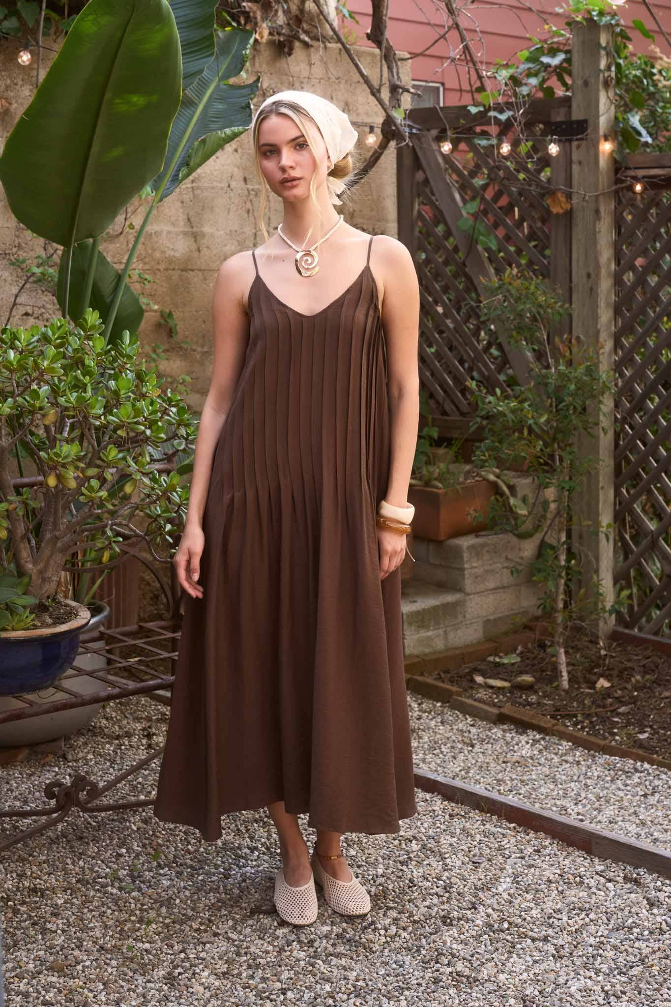 Stevie Linen Pin-tuck Maxi Dress