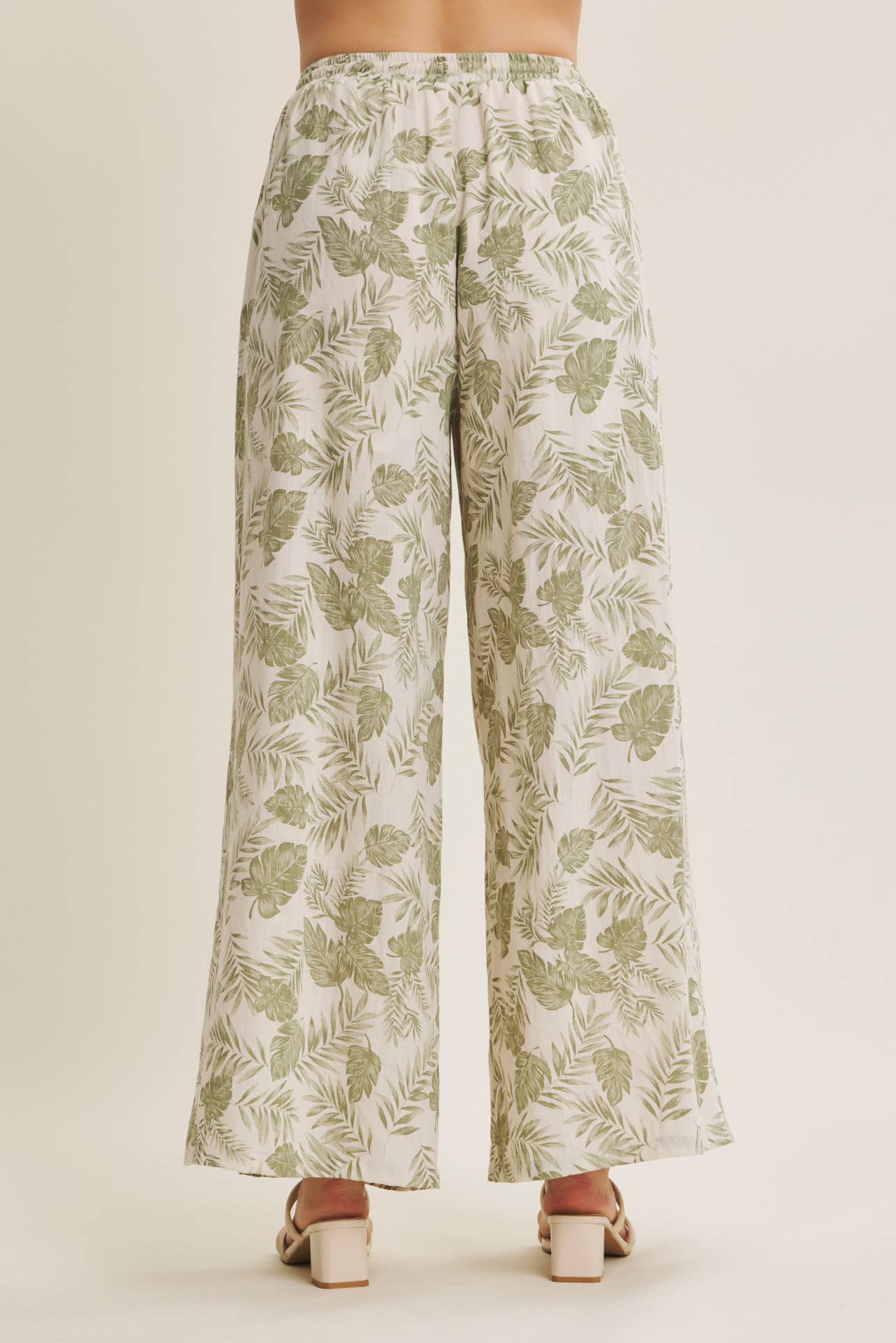 Island Escape Resort Pants