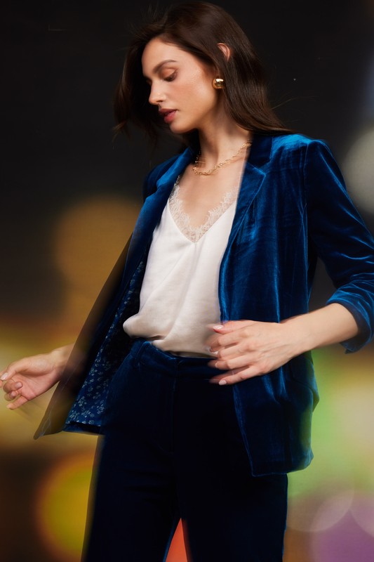 Iris Velvet Blazer