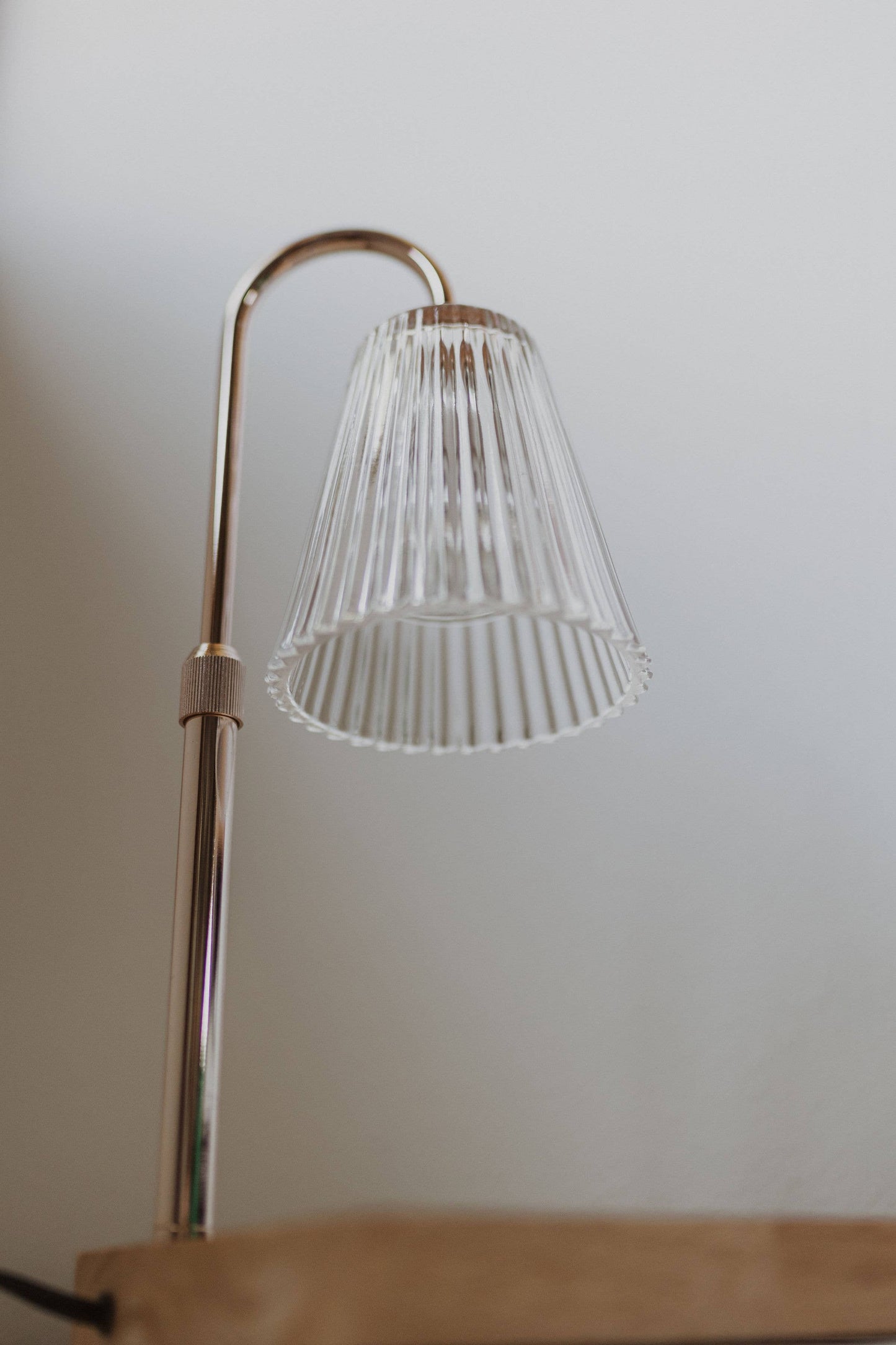 Fluted Glass Candle Warmer Lamp