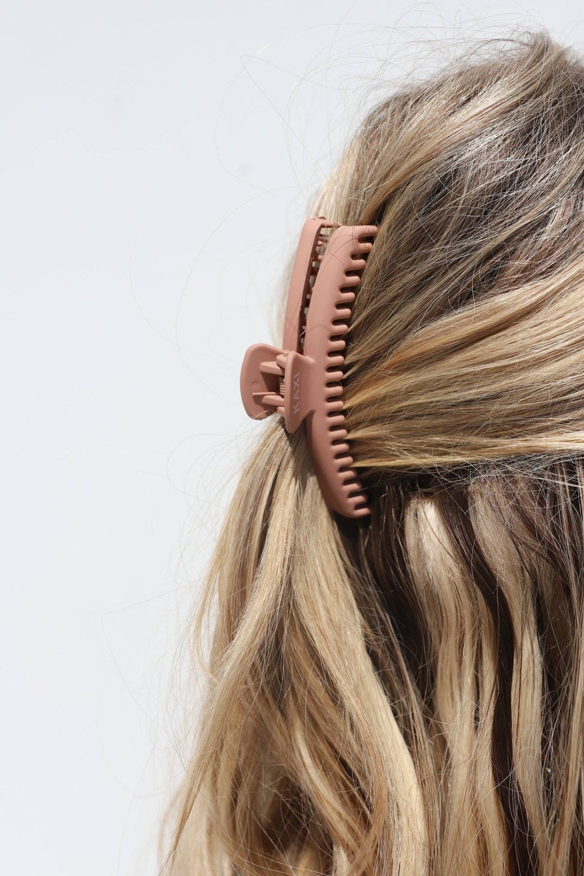 KAXI Matte Midi Hold Everything Claw