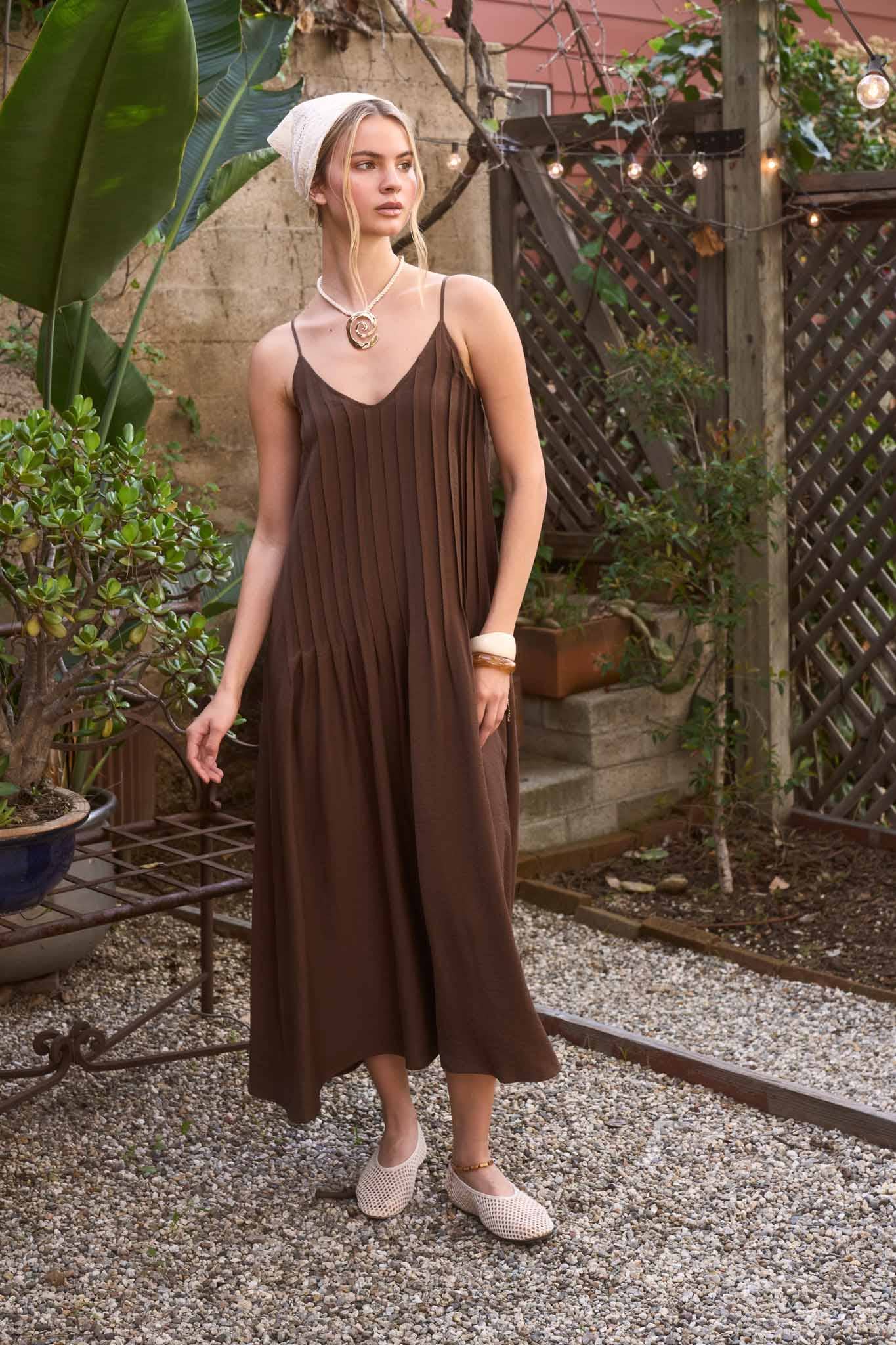 Stevie Linen Pin-tuck Maxi Dress