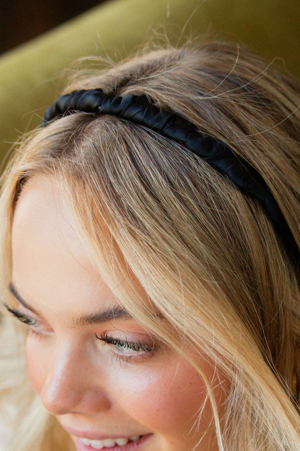 Ribbon Wrapped Wide Tooth Headband