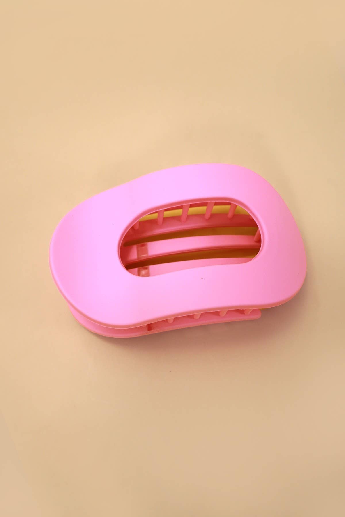 Jumbo Lay Flat Oval Hair Claw Clips