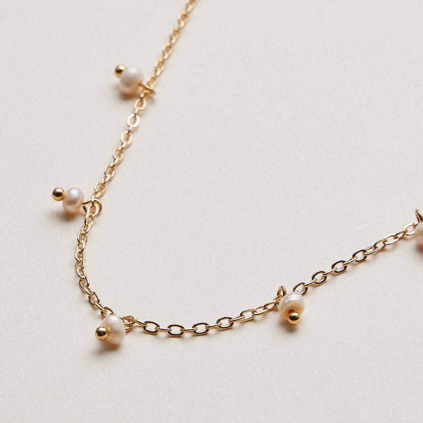 Golden Dew Pearl Dangle Necklace