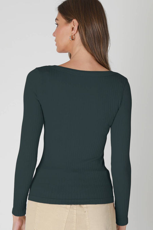 Wide Ribbed Square Top