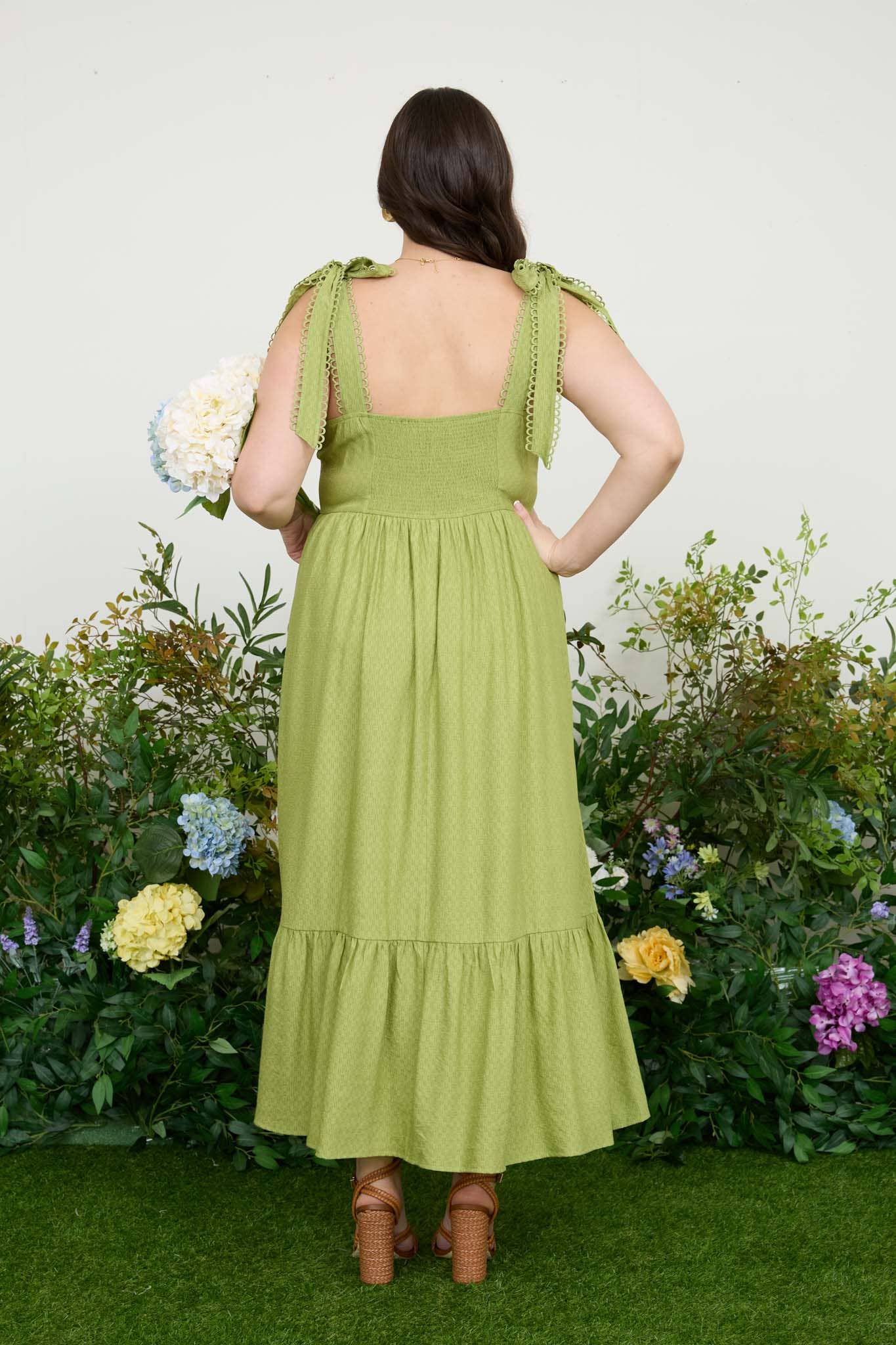 Plus Avery Midi Dress