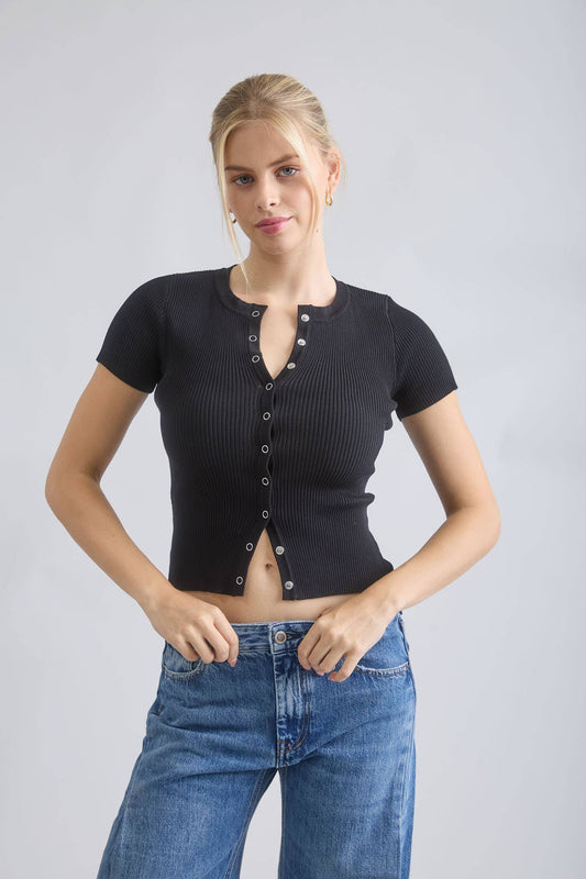 Short Sleeve Snap Knit Top