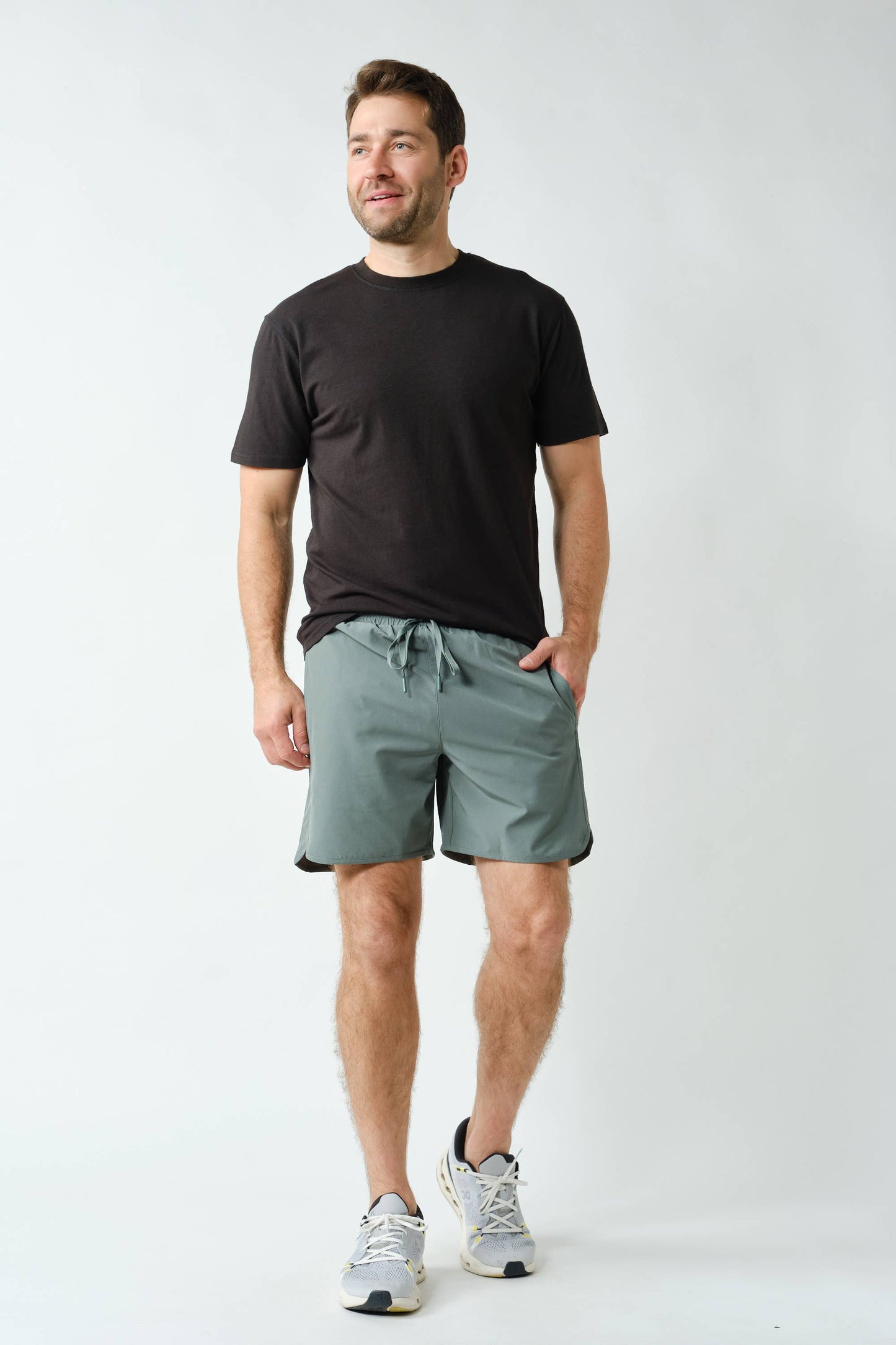 Mens's Wave Accent Essential Active Shorts