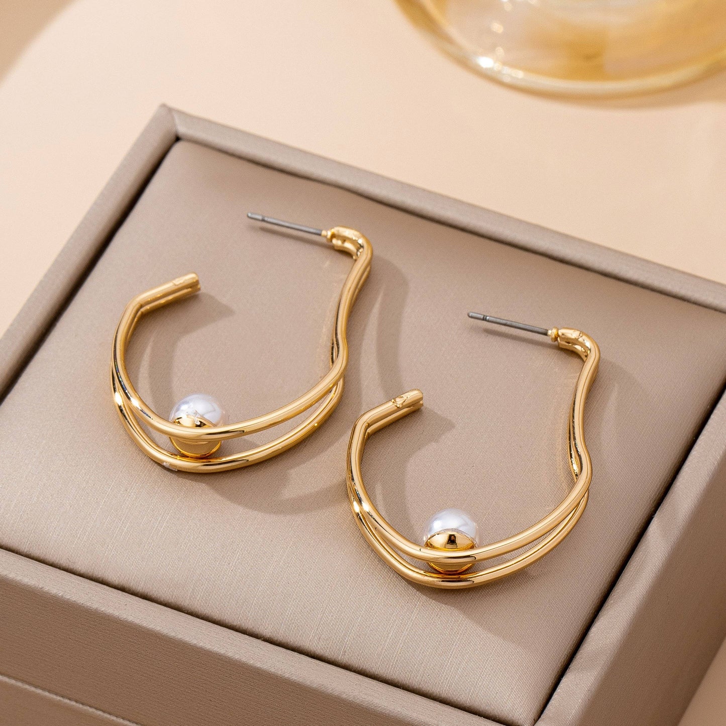 Pearl Tide Wave Earrings