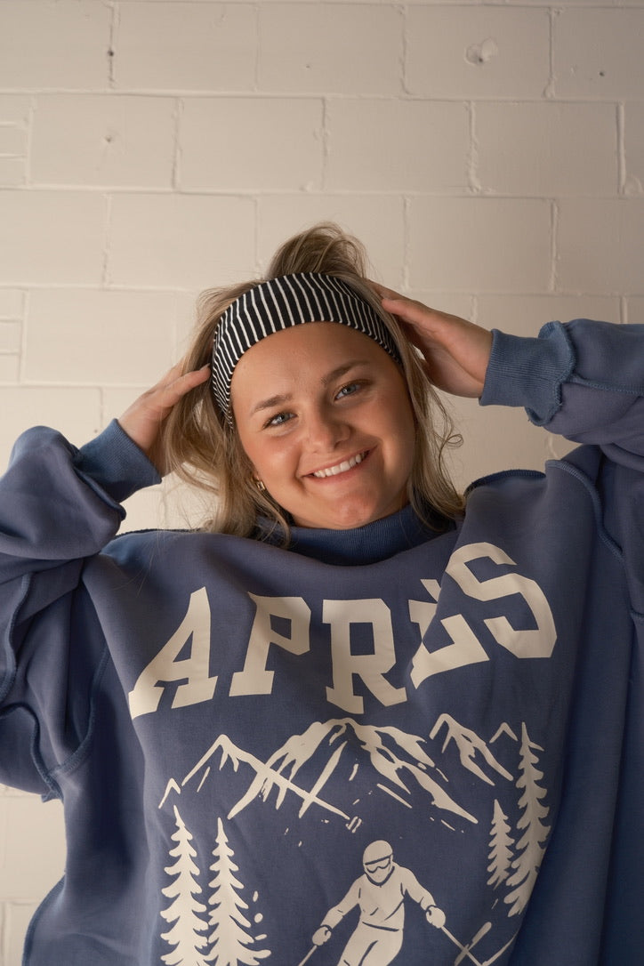 'APRES/SKI' Reversible Mock-Neck Sweatshirt