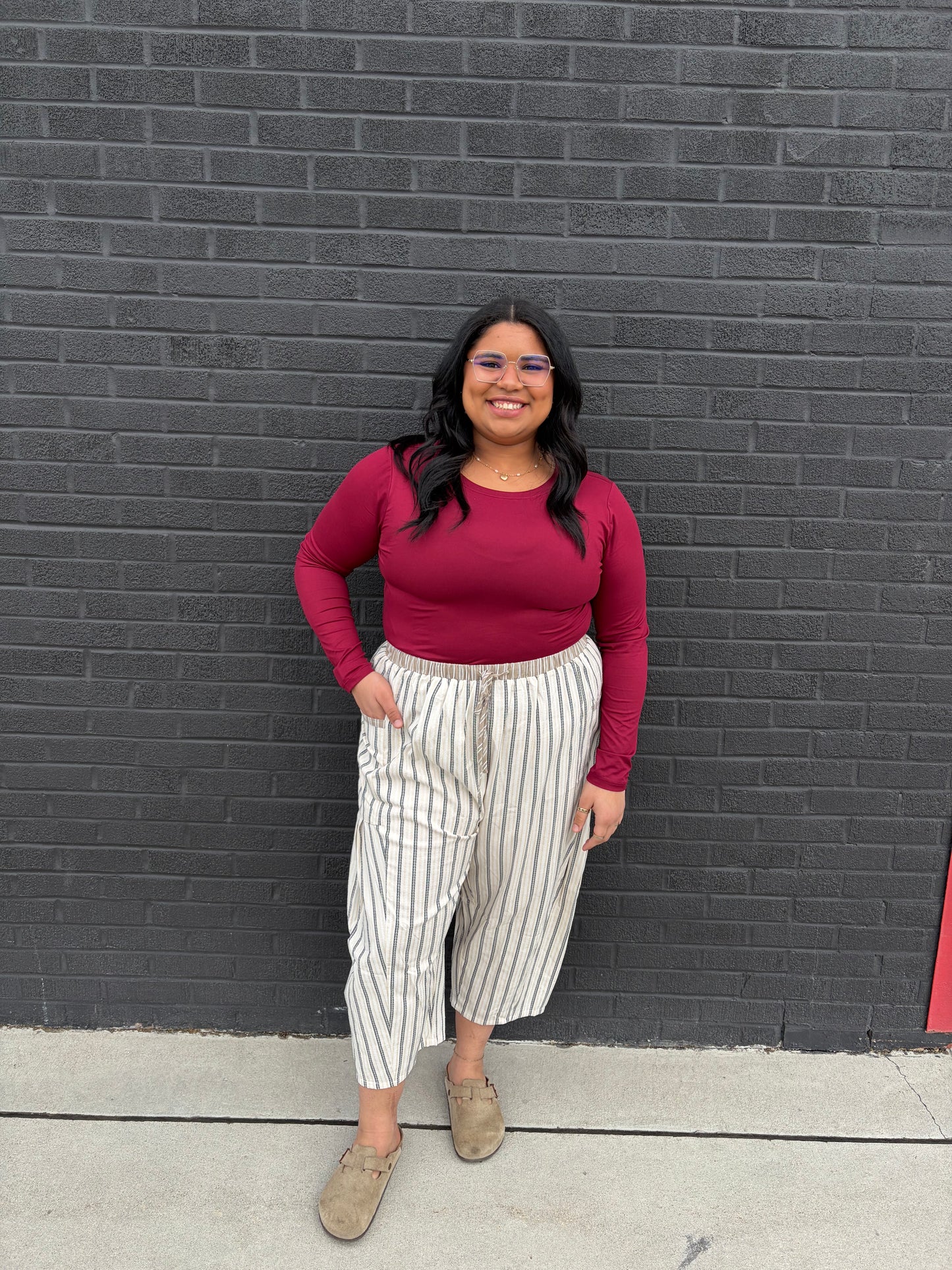 Textured Cropped Pants