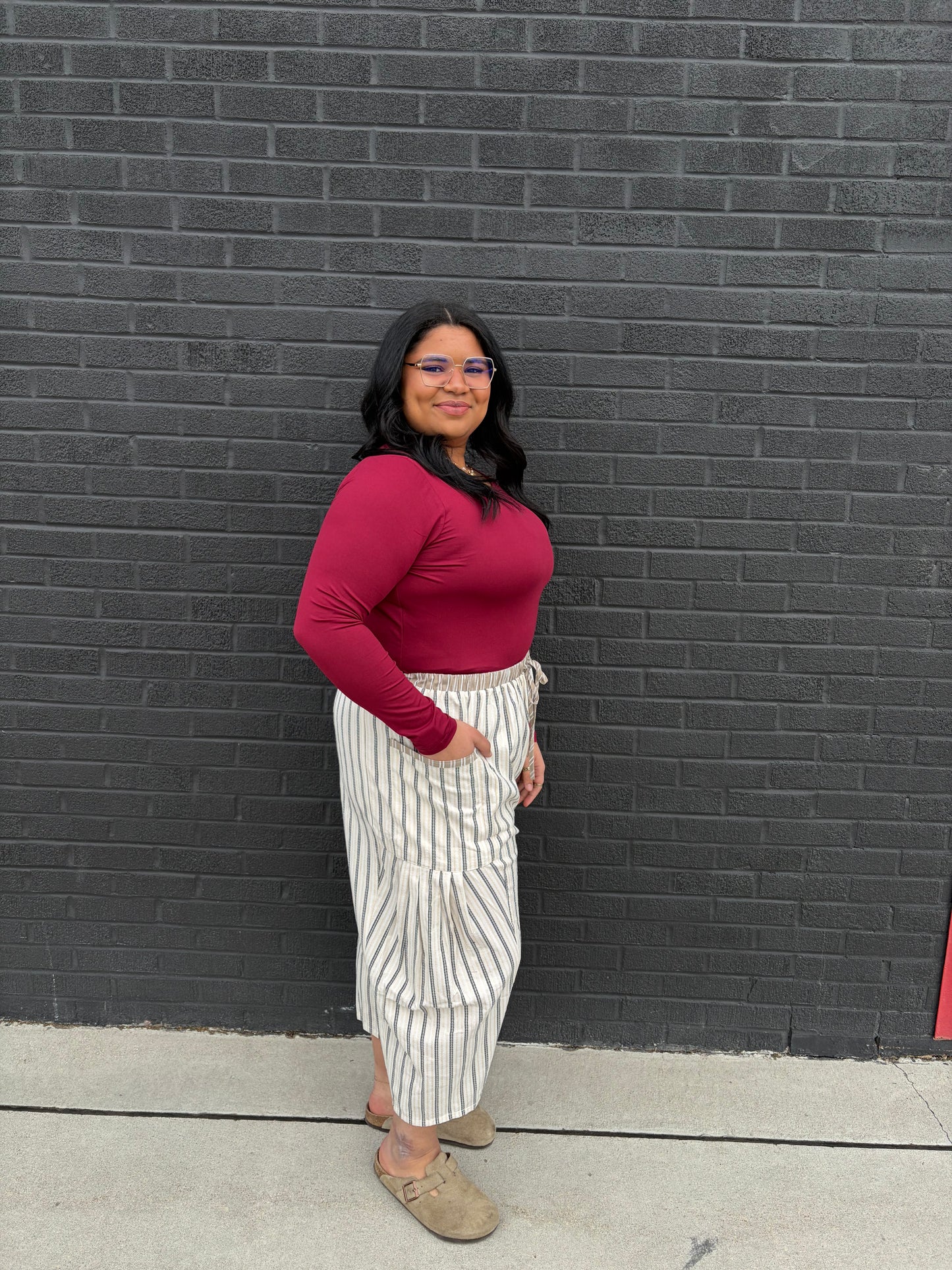 Textured Cropped Pants