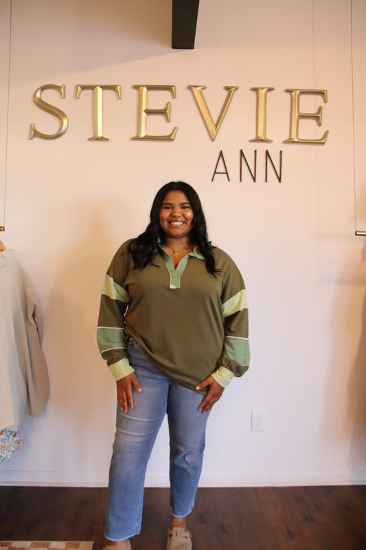 Plus Autumn Escape Pullover