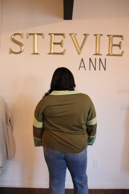 Plus Autumn Escape Pullover