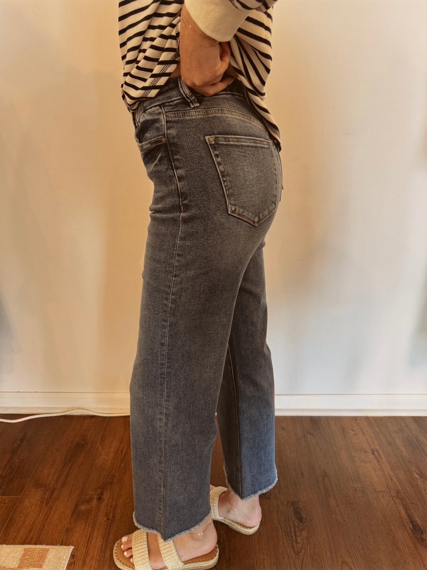 Super High Rise Wide Leg Jean