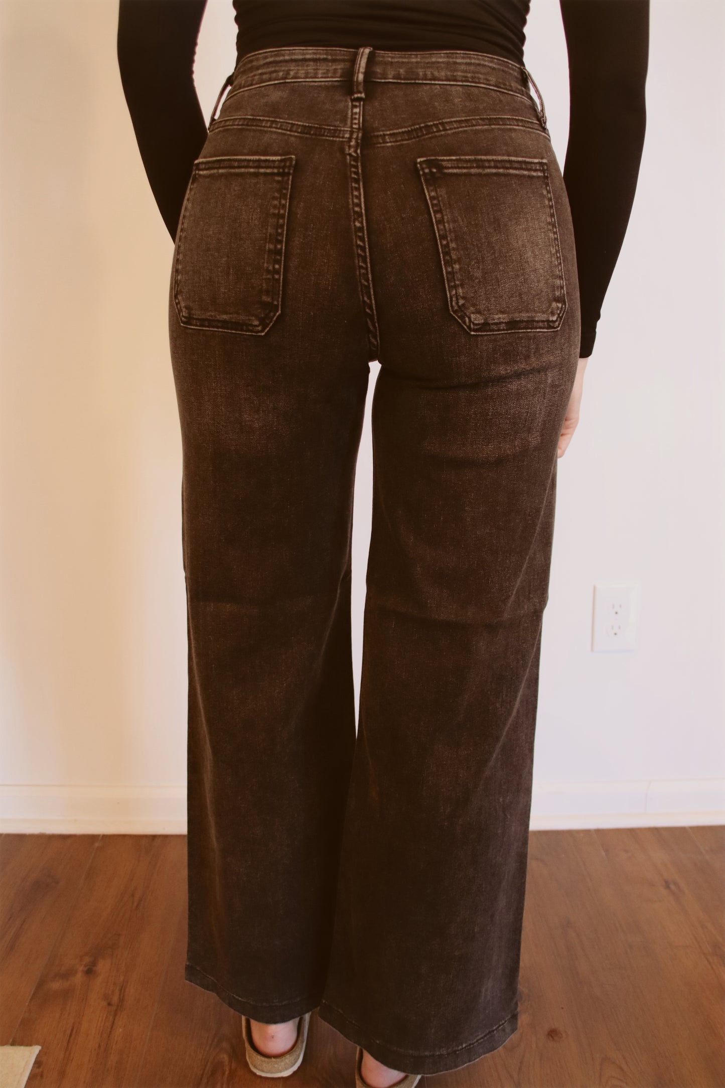 Mini Patch Pocket Wide Jeans – JBD