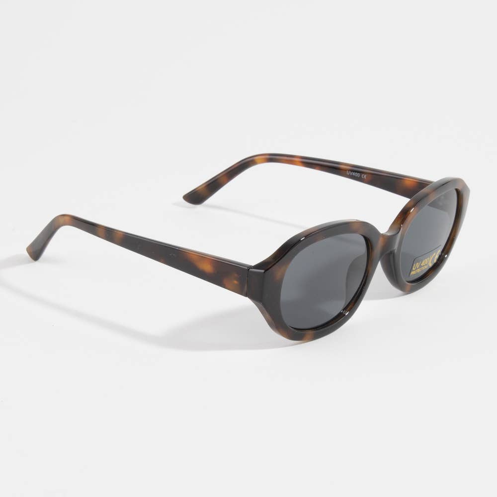 Bold Retro Oval Frame Sunglasses