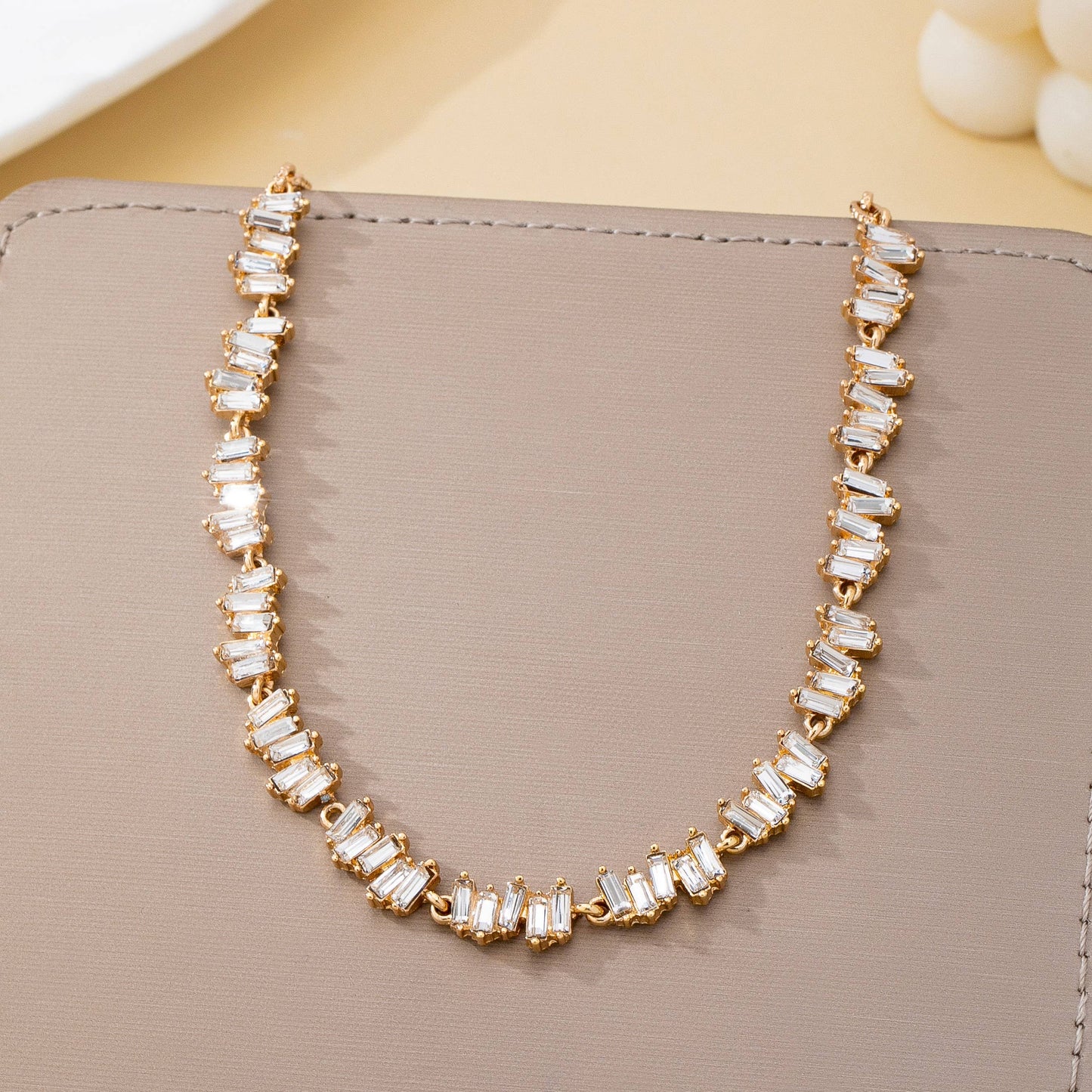 Dazzling Edge Necklace