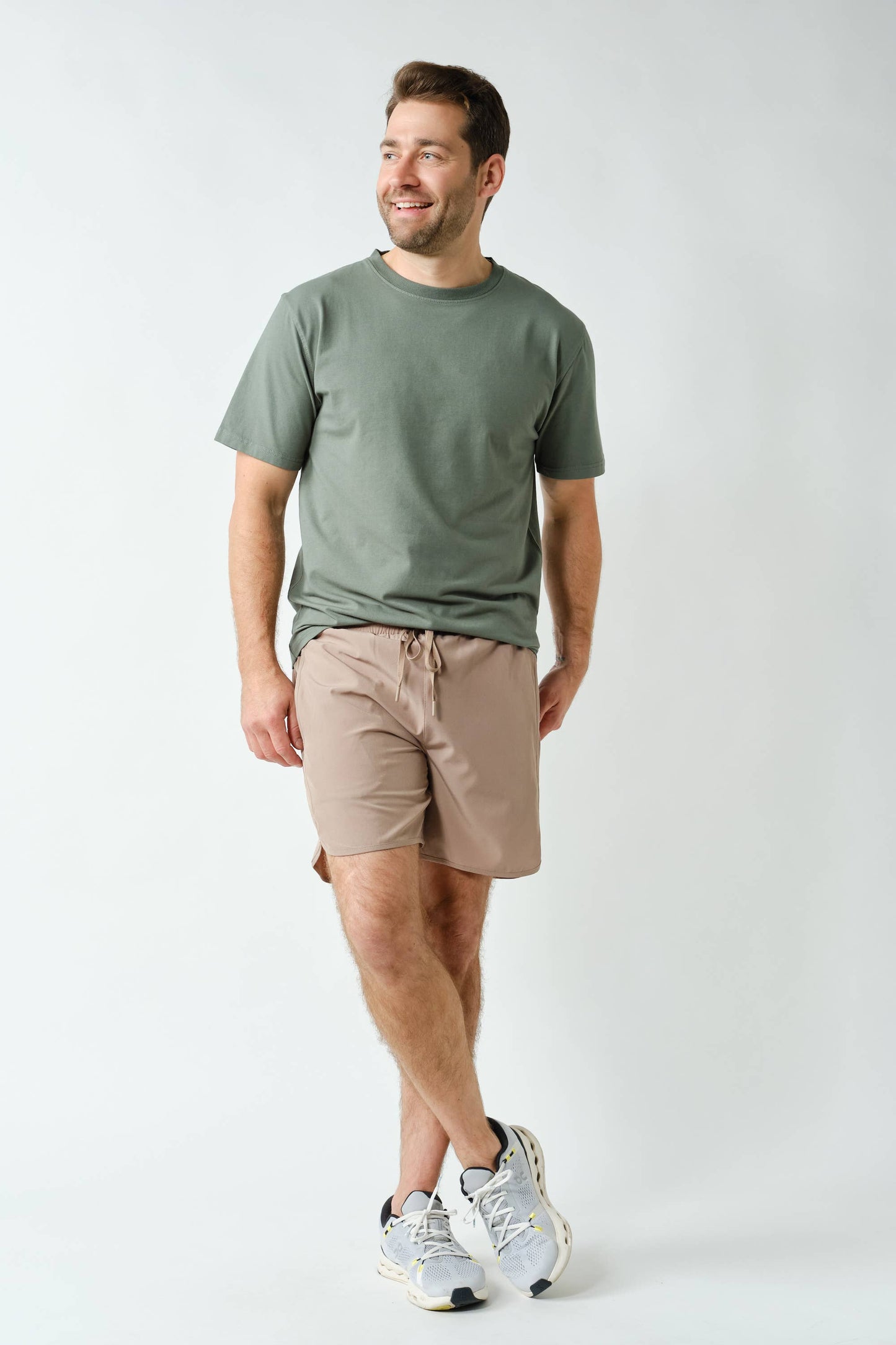 Mens's Wave Accent Essential Active Shorts