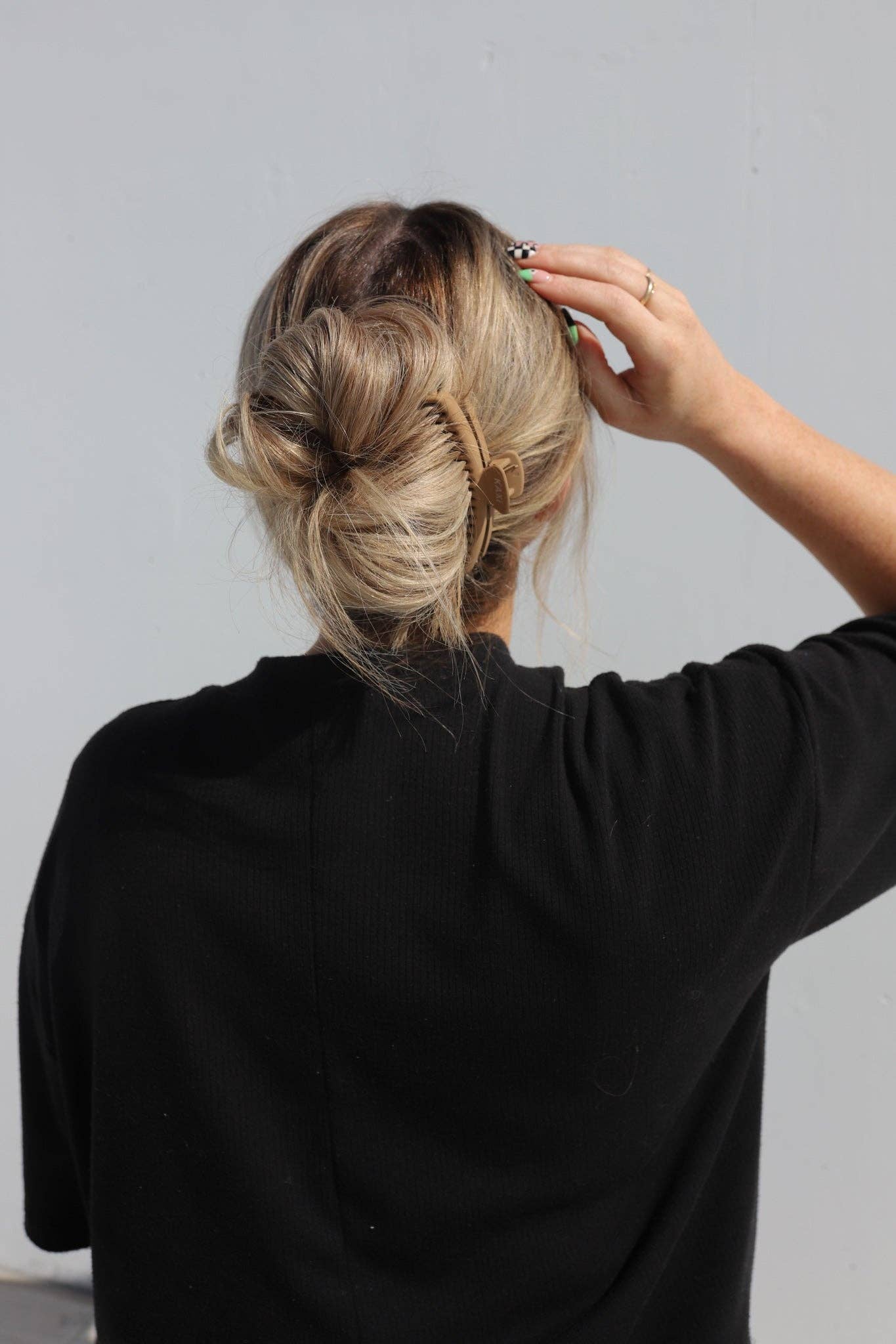 KAXI Matte Midi Hold Everything Claw