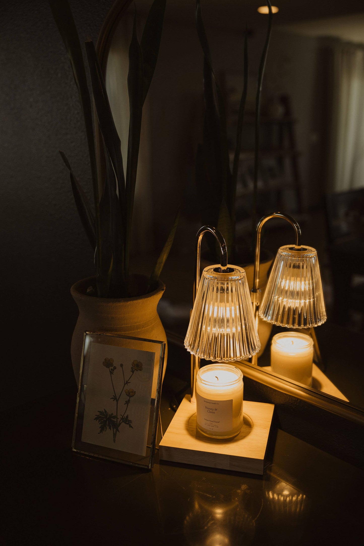 Fluted Glass Candle Warmer Lamp