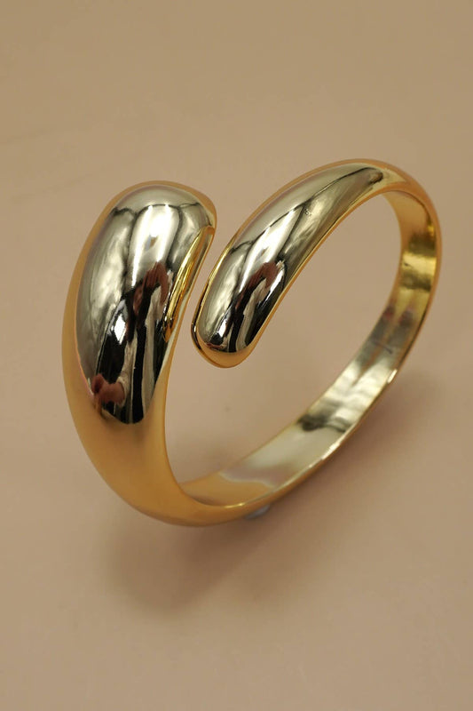 Teardrop-Shaped Gold Bangle Bracelet