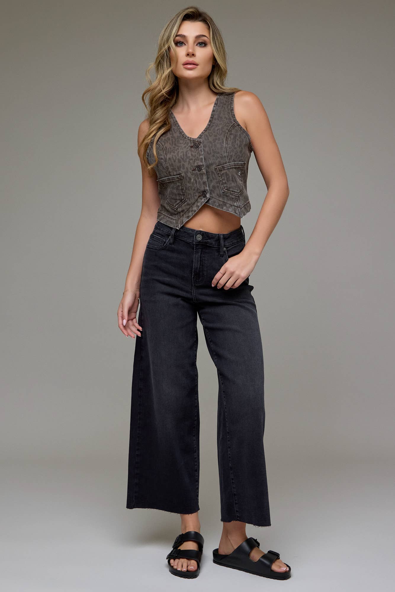 Black Clean Cropped Wide Leg