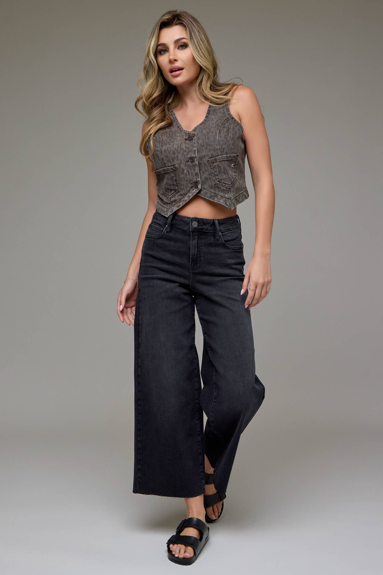 Black Clean Cropped Wide Leg